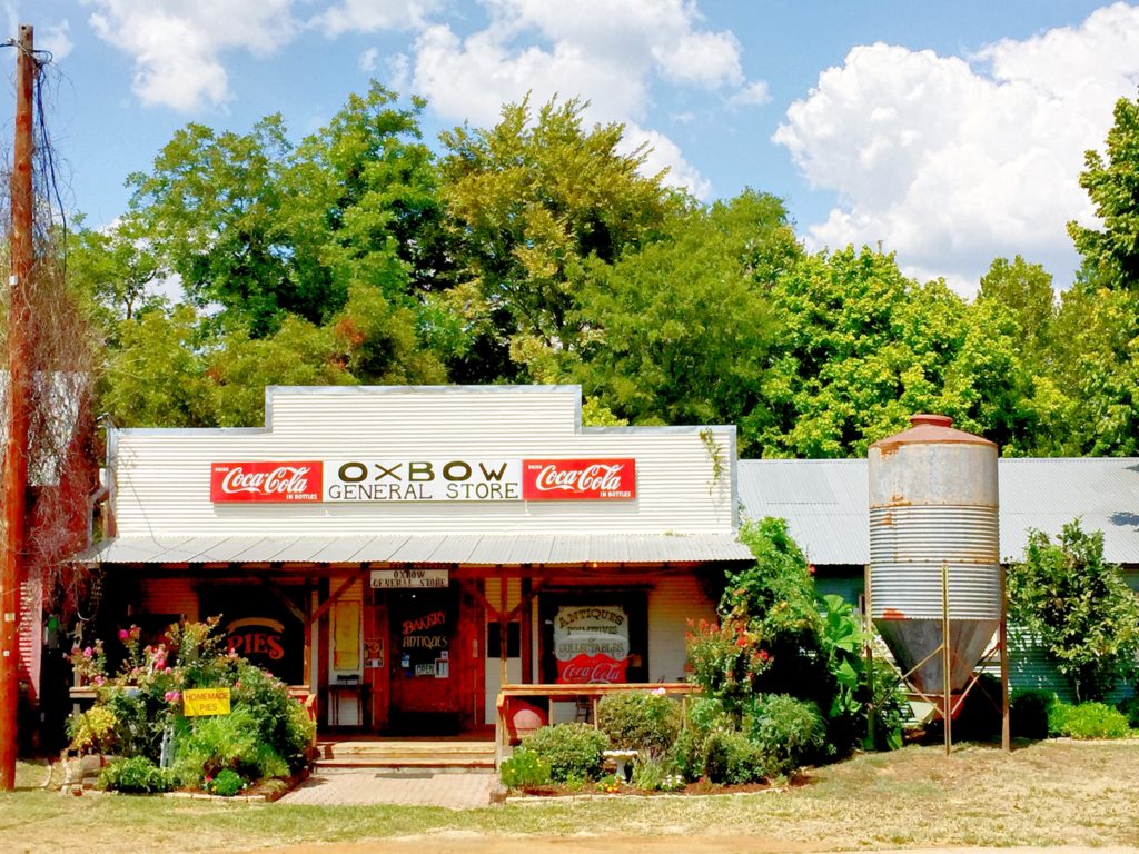 Are you traveling to East Texas? The Oxbow General Store in Palestine, Texas is one of A Life More Beautiful's favorite antiquing stops.